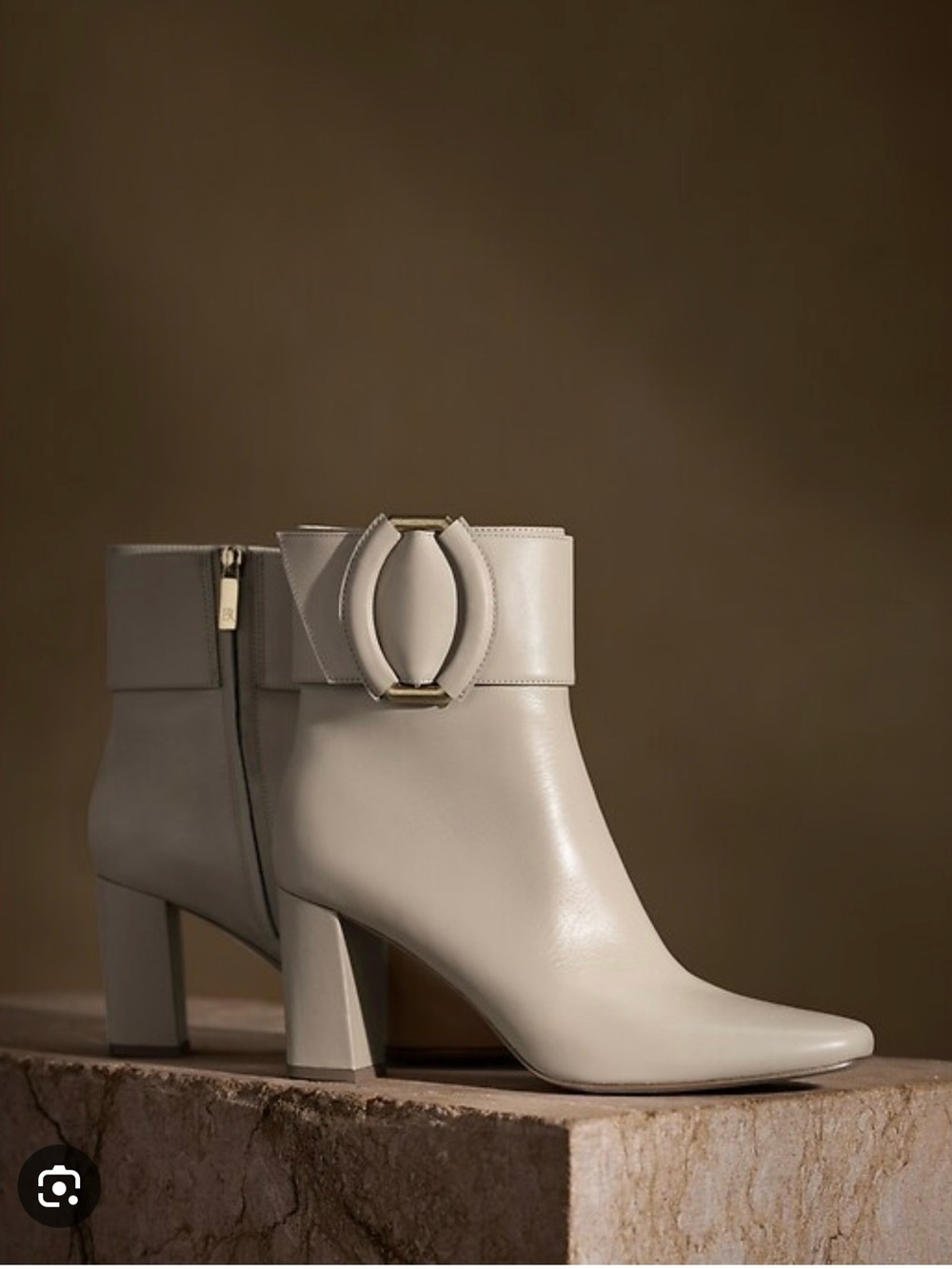Banana republic ravello tan booties